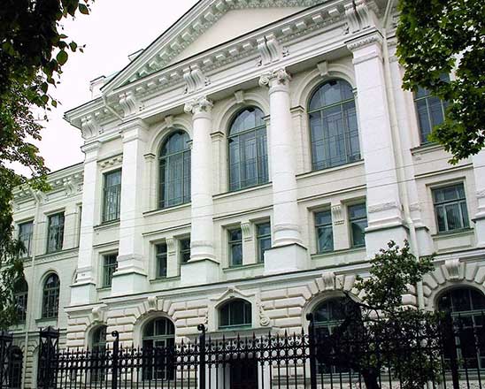   圣彼得堡彼得大帝理工大学